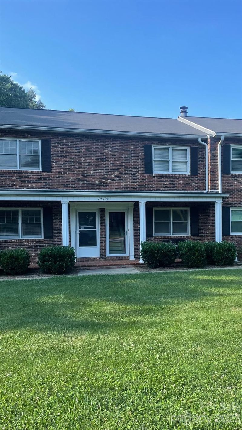 1415 20th Ave NE #D, Hickory, NC 28601