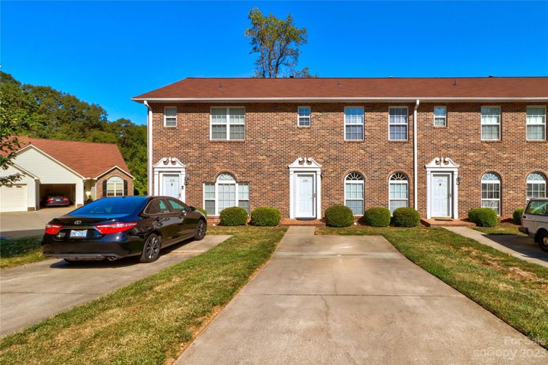 115 Teaberry Ct, Mooresville, NC 28115