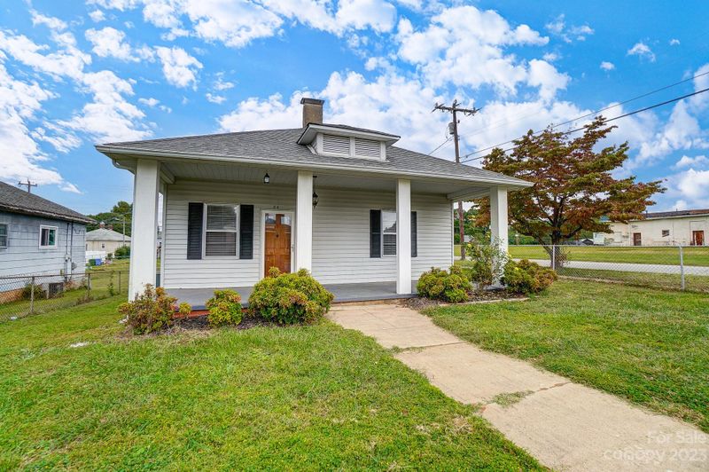 86 Walnut Ave, Gastonia, NC 28054