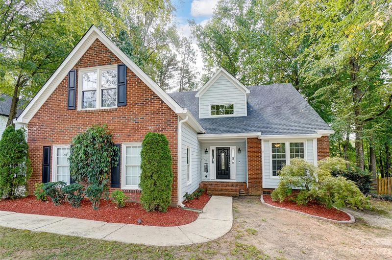 8626 Forest Shadow Cir, Cornelius, NC 28031