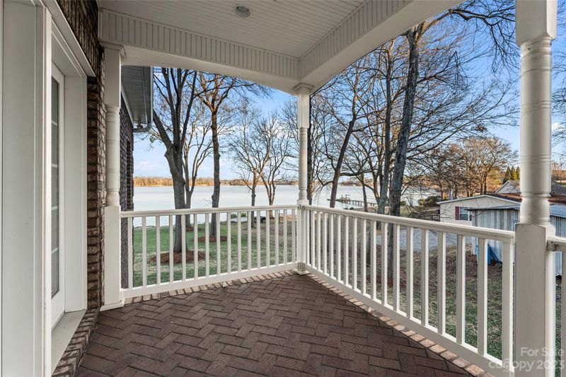 9217 Azalea Rd, Sherrills Ford, NC 28673