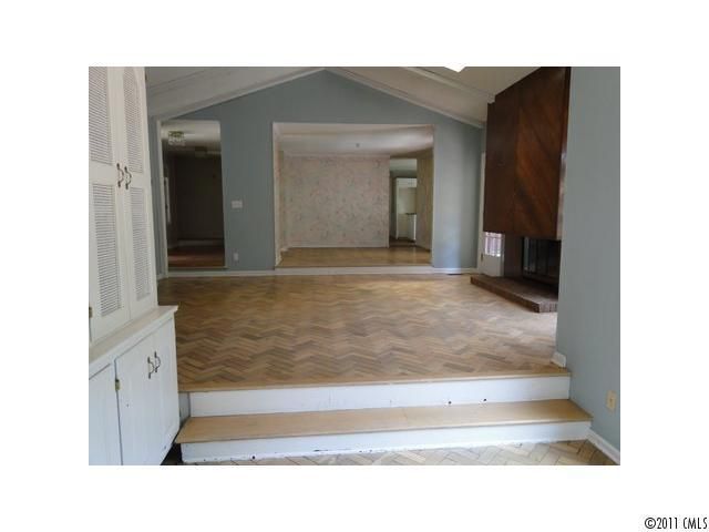 4621 Oglukian Rd, Charlotte, NC 28226