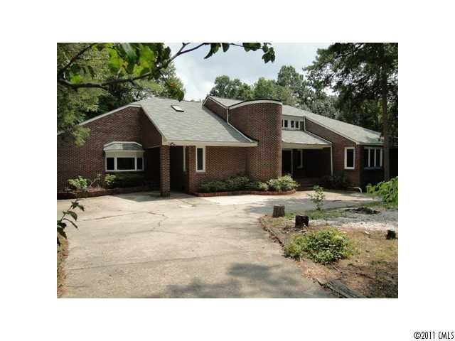 4621 Oglukian Rd, Charlotte, NC 28226
