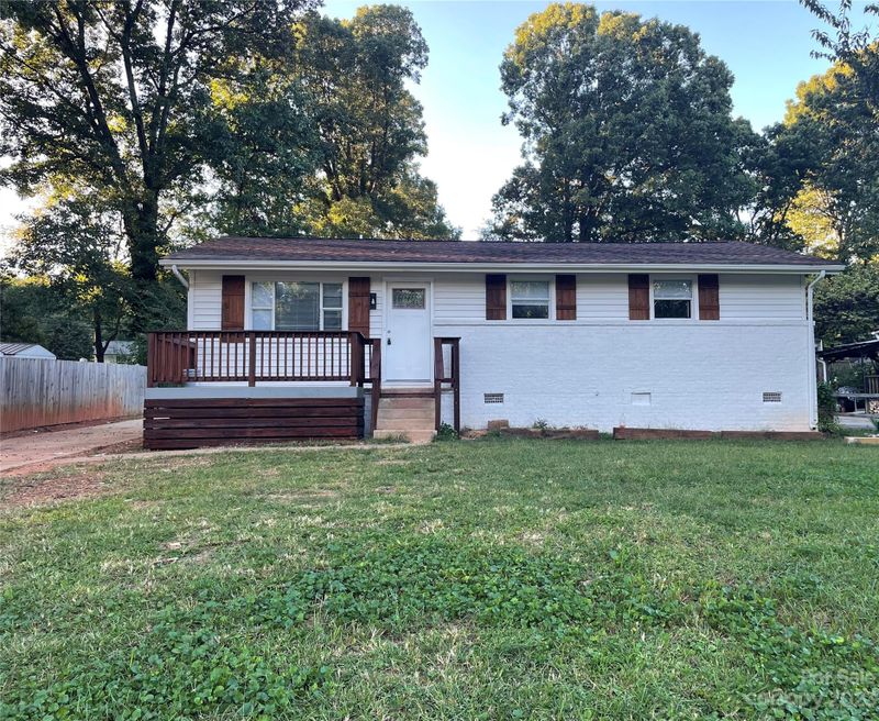 5200 Queen Anne Rd, Charlotte, NC 28217
