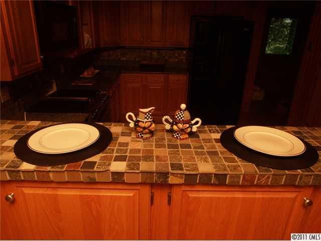 5227 S Eagle Lake Dr, Charlotte, NC 28217