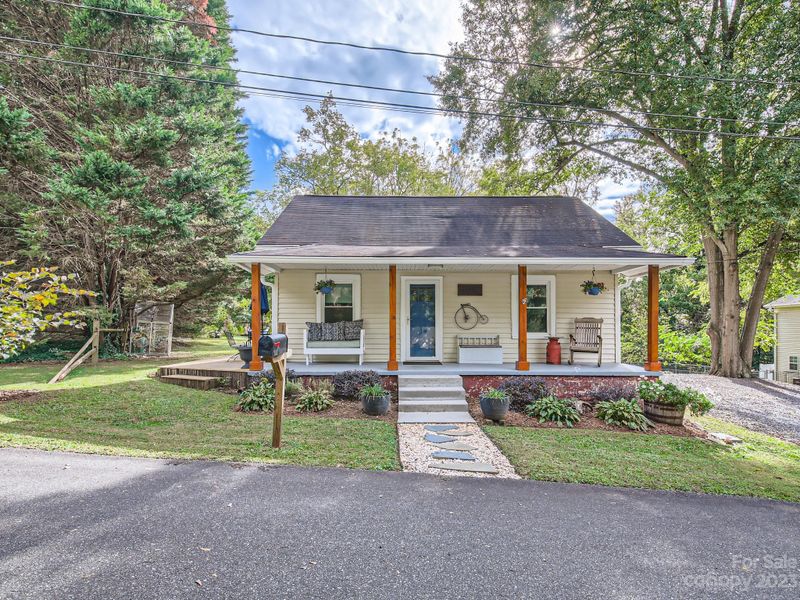 716 Ann Dr, Belmont, NC 28012
