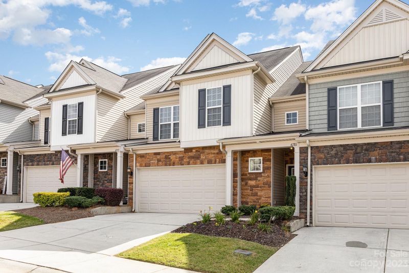 4781 Mount Royal Ln, Charlotte, NC 28210