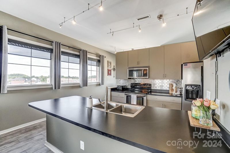 360 Exchange St #208, Concord, NC 28027