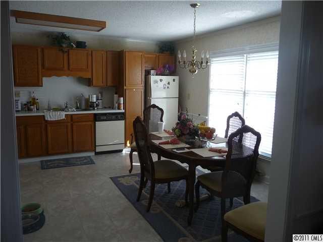 301 Wisteria Ln, Kannapolis, NC 28083