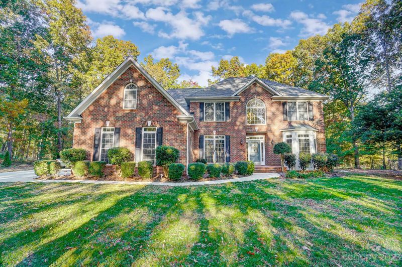 9710 Shadowmere Ln, Weddington, NC 28104