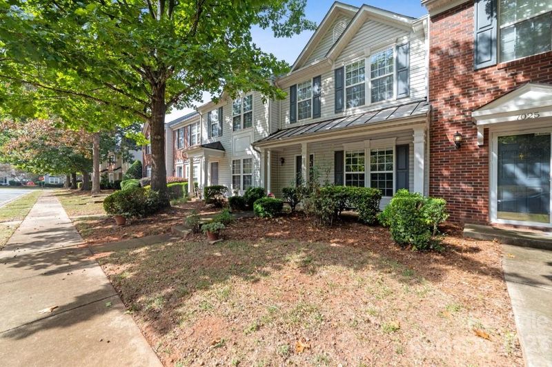 7023 Flying Scotsman Dr, Charlotte, NC 28213