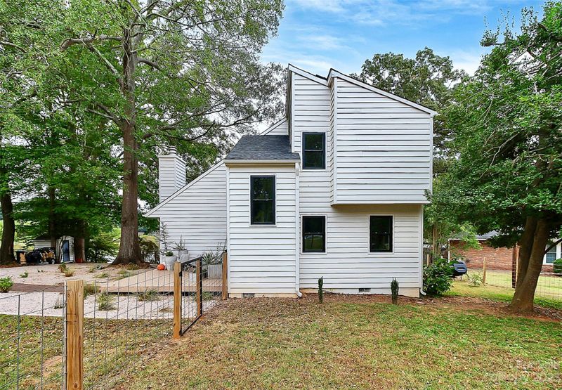 339 Paradise Cir, Belmont, NC 28012