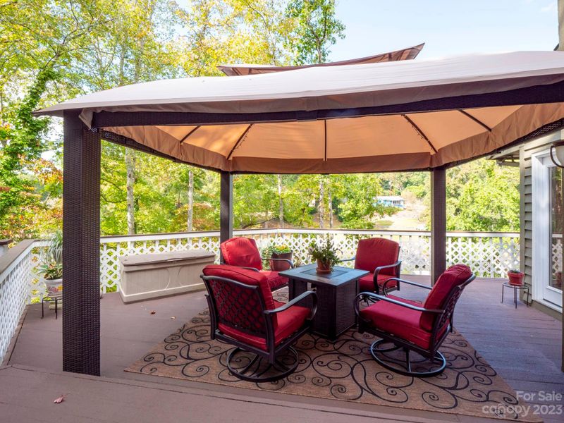 13816 Point Lookout Rd, Charlotte, NC 28278