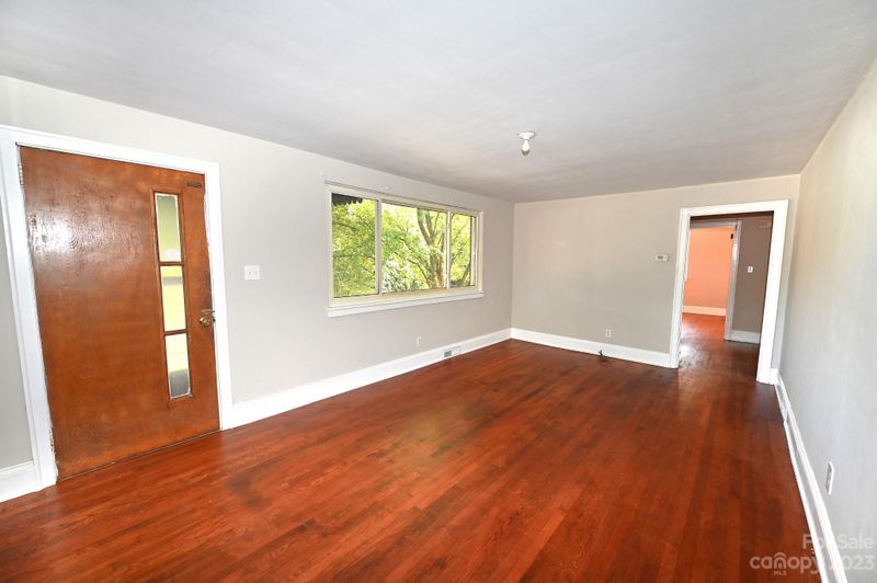 776 3rd Avenue Dr SE, Hickory, NC 28602