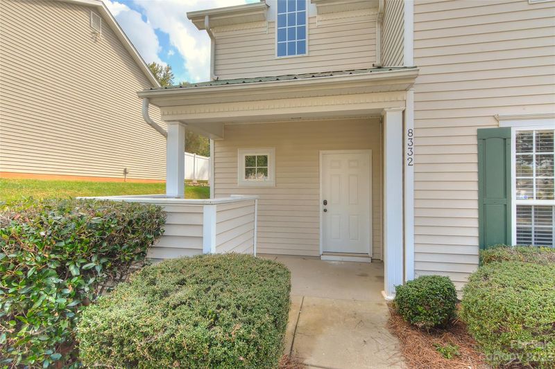 8332 Washoe Pine Ln, Charlotte, NC 28215