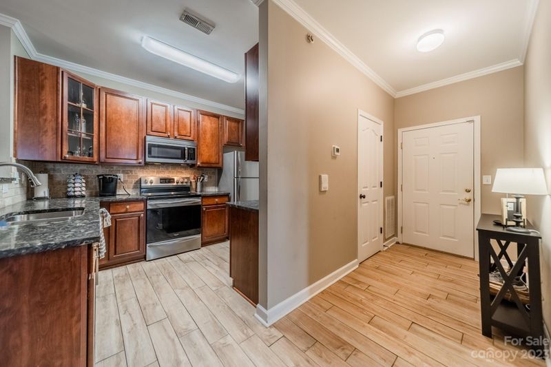 9835 Hyde Glen Ct, Charlotte, NC 28262