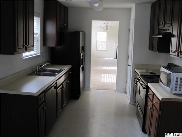 3210 Erwin Trace Dr, Charlotte, NC 28213