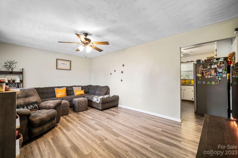 2469 Point St, Claremont, NC 28610