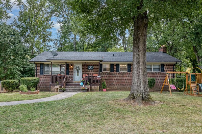 1101 Sunset Dr, Kannapolis, NC 28081