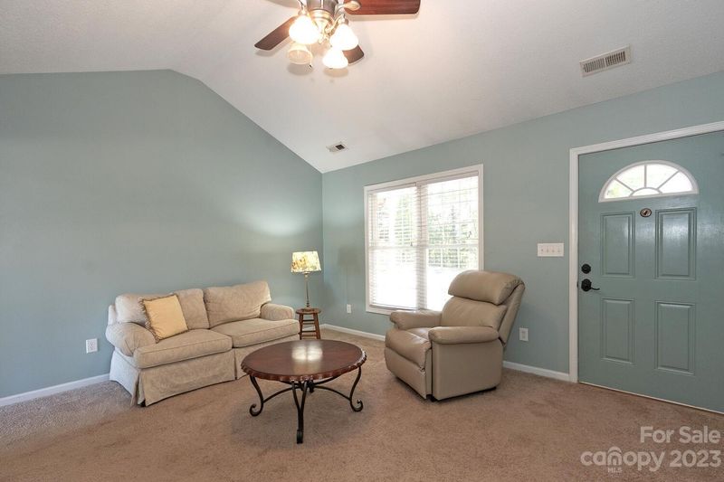 411 Huffman Rd, Blacksburg, SC 29702
