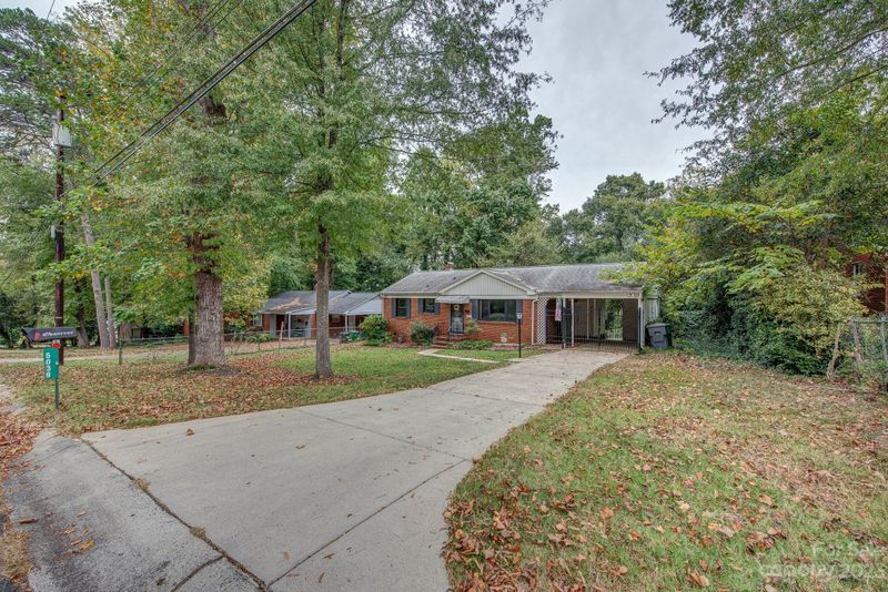 5039 Erickson Rd, Charlotte, NC 28205