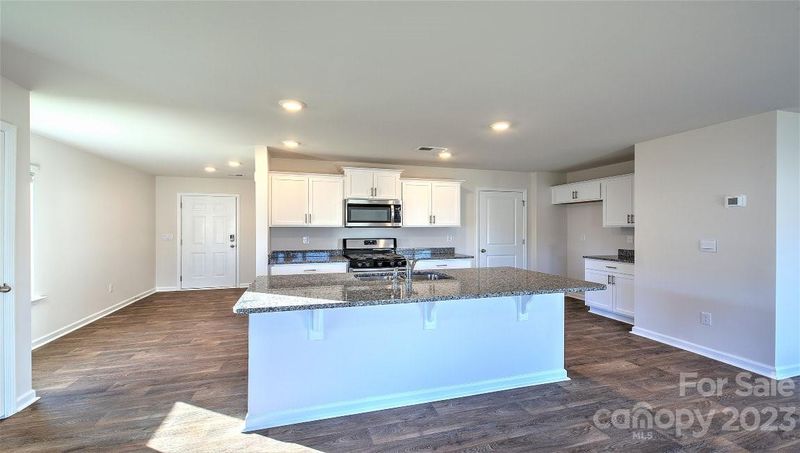 1353 Mifflin Ln, Dallas, NC 28034