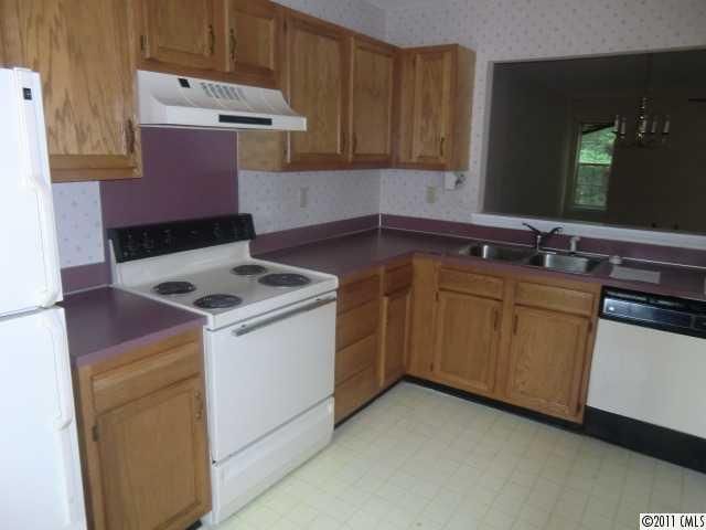 6450 Windsor Gate Ln #6450, Charlotte, NC 28215