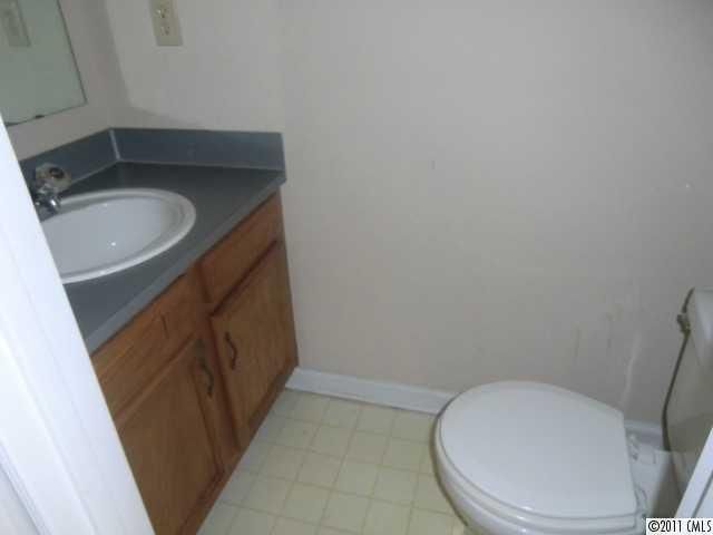 6450 Windsor Gate Ln #6450, Charlotte, NC 28215