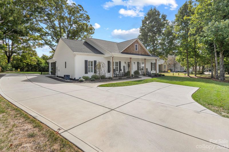6216 King Wilkinson Rd, Denver, NC 28037