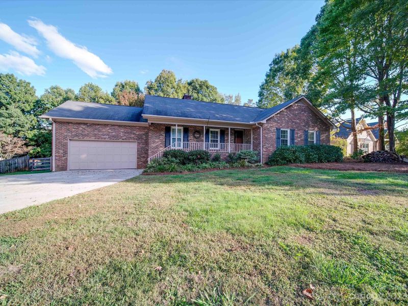 8832 Blair Rd, Mint Hill, NC 28227