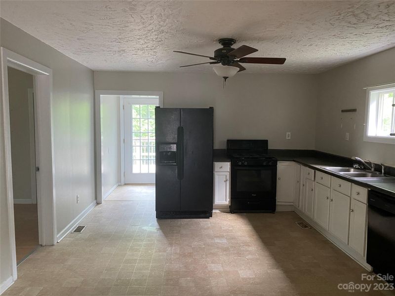 234 Dawson St, Cramerton, NC 28032
