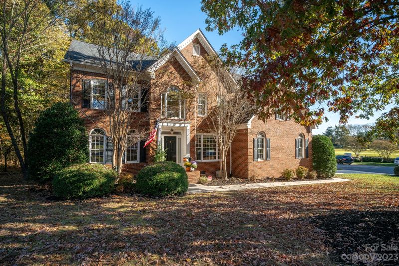 4800 Shannamara Dr #132, Matthews, NC 28104