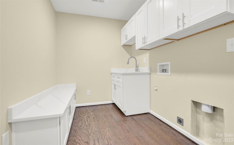 3614 Darlington Rd, Matthews, NC 28105