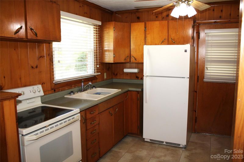 107 Catawba St, Clover, SC 29710