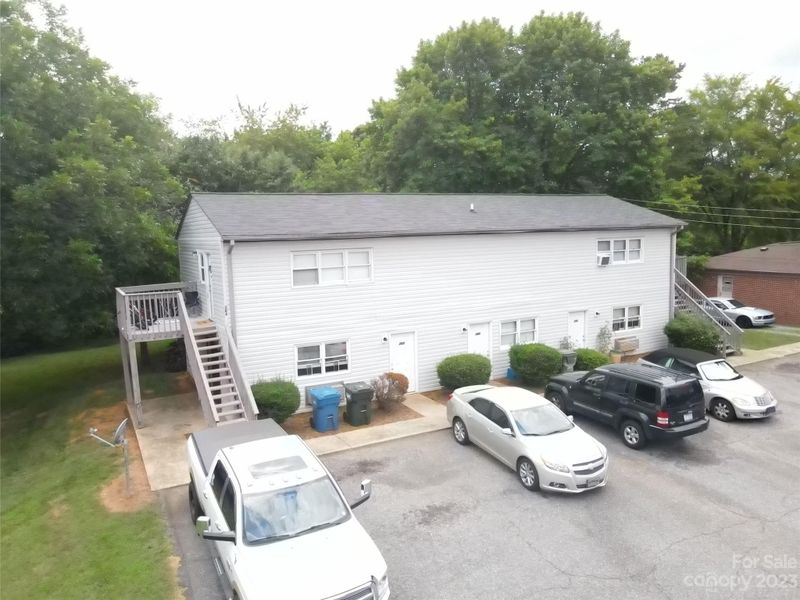 256-264 8th St, Hickory, NC 28602