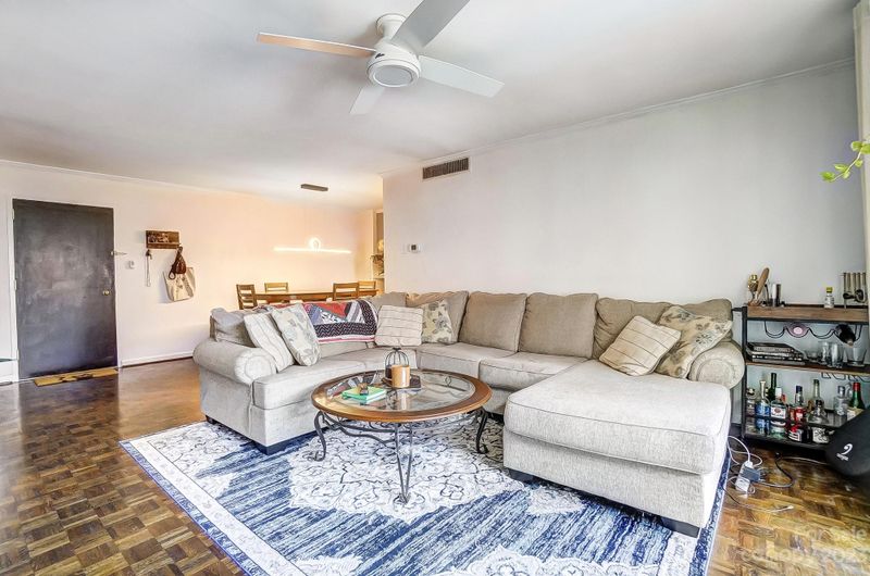 1300 Queens Rd #208, Charlotte, NC 28207