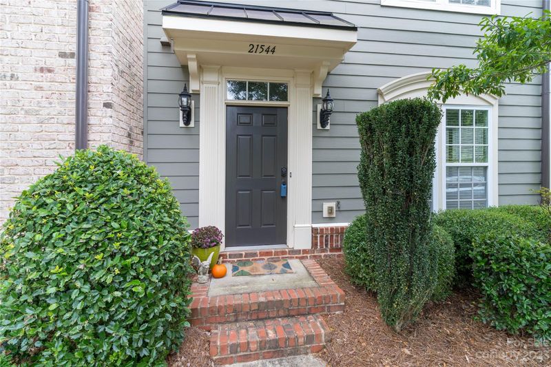 21544 Old Canal St, Cornelius, NC 28031