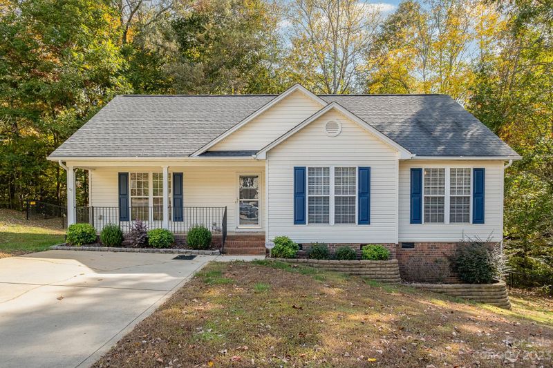 105 Edison Ct, Stanley, NC 28164