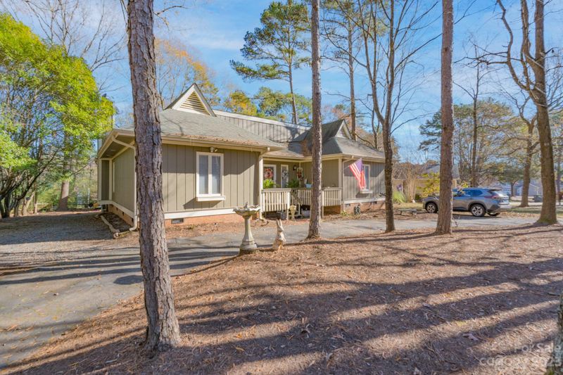 16054 Molokai Dr, Tega Cay, SC 29708