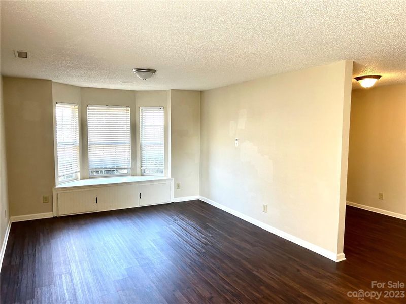 5327 Bendix Ct, Harrisburg, NC 28075