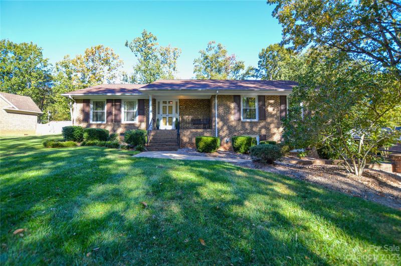 5215 Rocky River Rd, Charlotte, NC 28215
