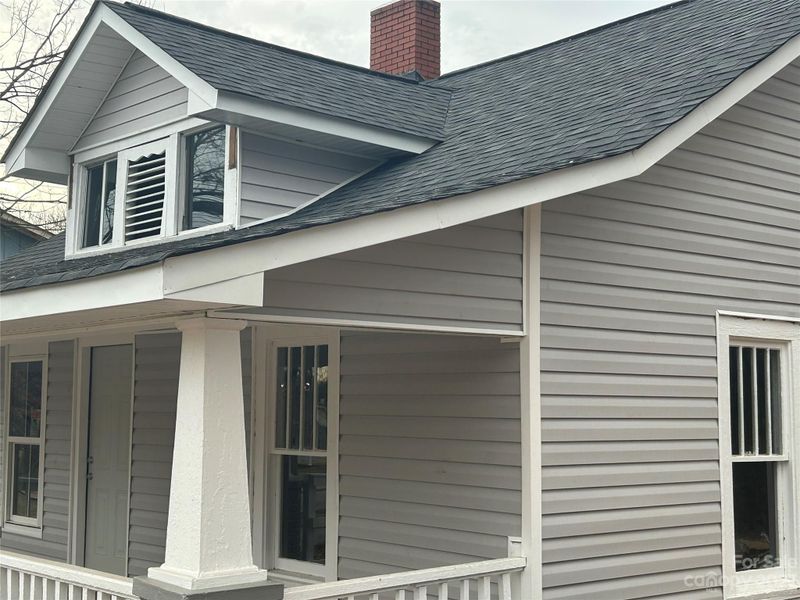1126 Caldwell St, Statesville, NC 28677