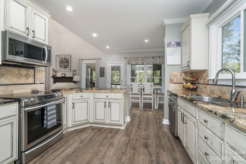 4061 Kiser Cove Ln, Terrell, NC 28682