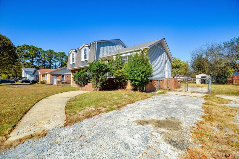 2425 O Hara Dr, Charlotte, NC 28273