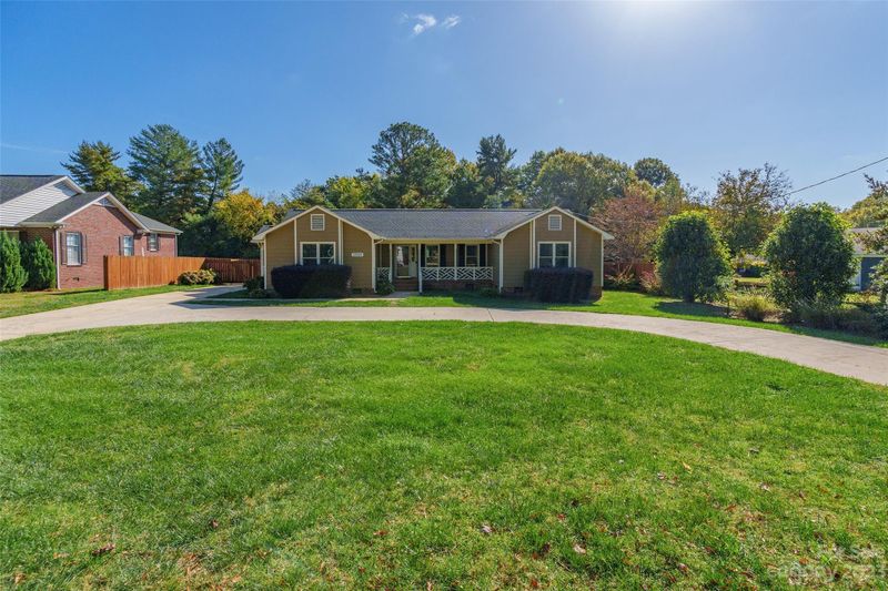 2018 India Hook Rd, Rock Hill, SC 29732