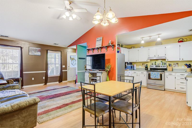 4947 Gateway Dr, Claremont, NC 28610