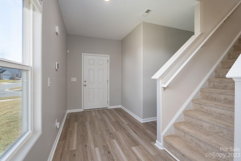 9702 Crooms Ct, Charlotte, NC 28215