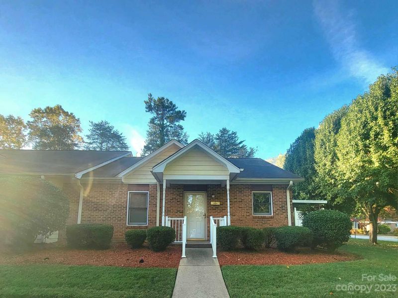 605 8th Ave SW #A-1, Conover, NC 28613