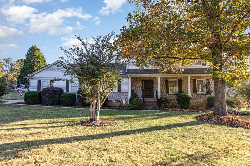 901 Sandy Ln, Gastonia, NC 28056