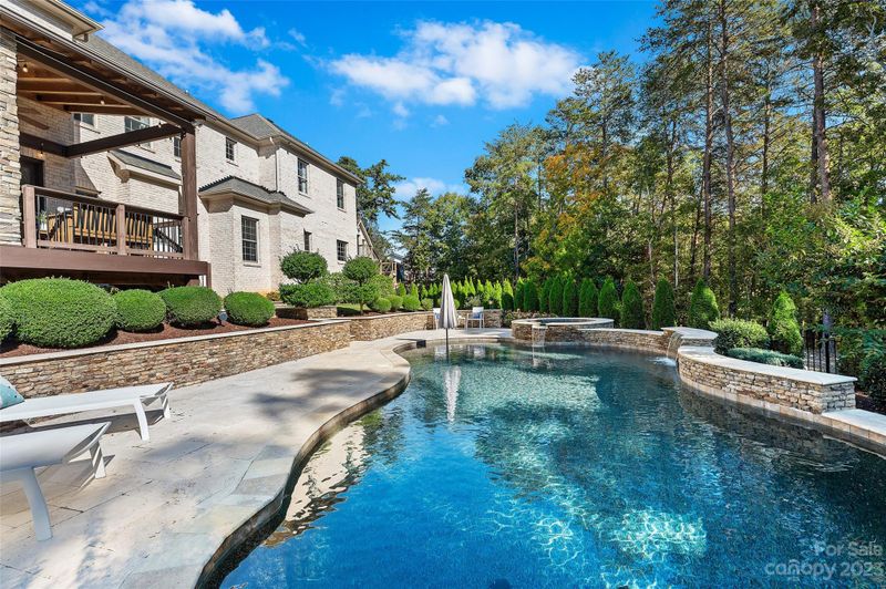 823 Harvest Pointe Dr, Fort Mill, SC 29708